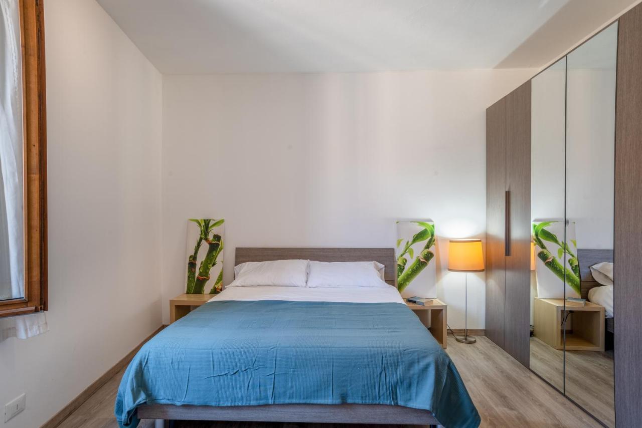 Como Renovated Apartment Luaran gambar